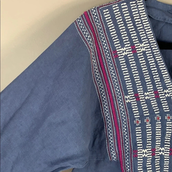 Cabi faded blue tunic top sz med - Picture 4 of 8